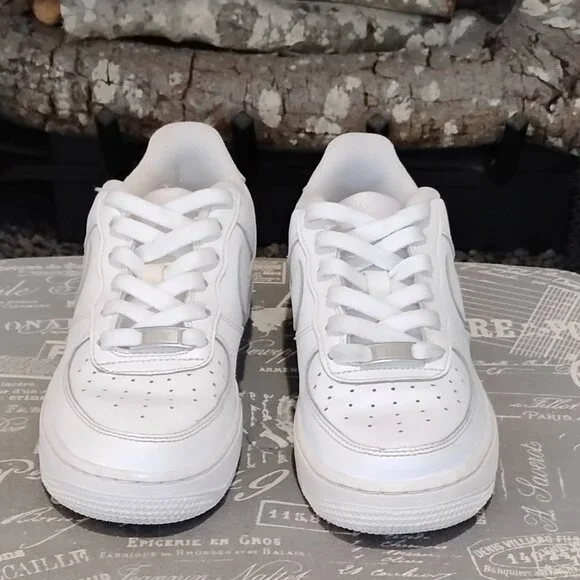 Kids Nike Air Force -1 Sneakers - Picture 2 of 5